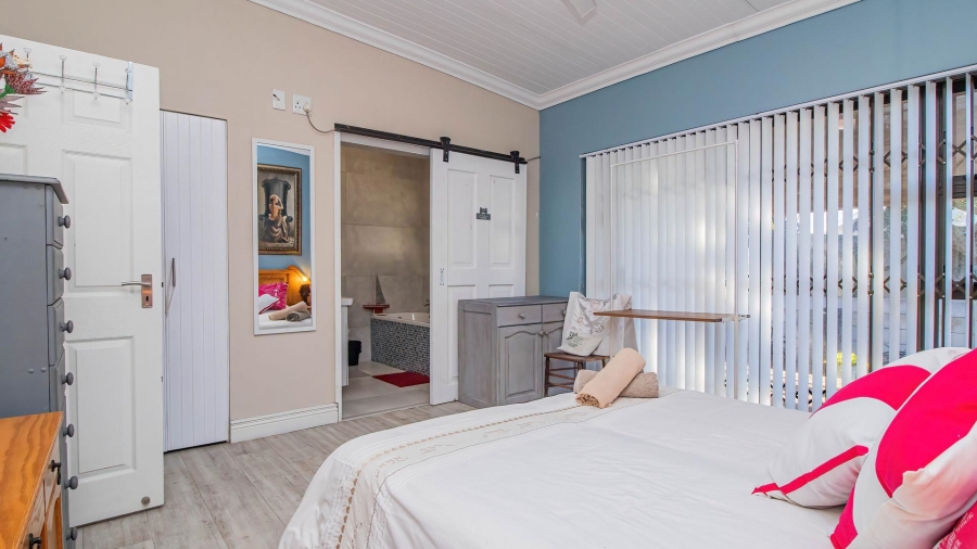 3 Bedroom Property for Sale in De Kelders Western Cape